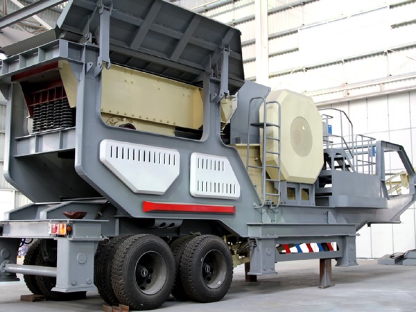 轮胎式移动破碎机