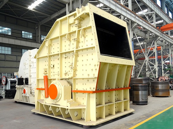 石灰石反击式破碎机